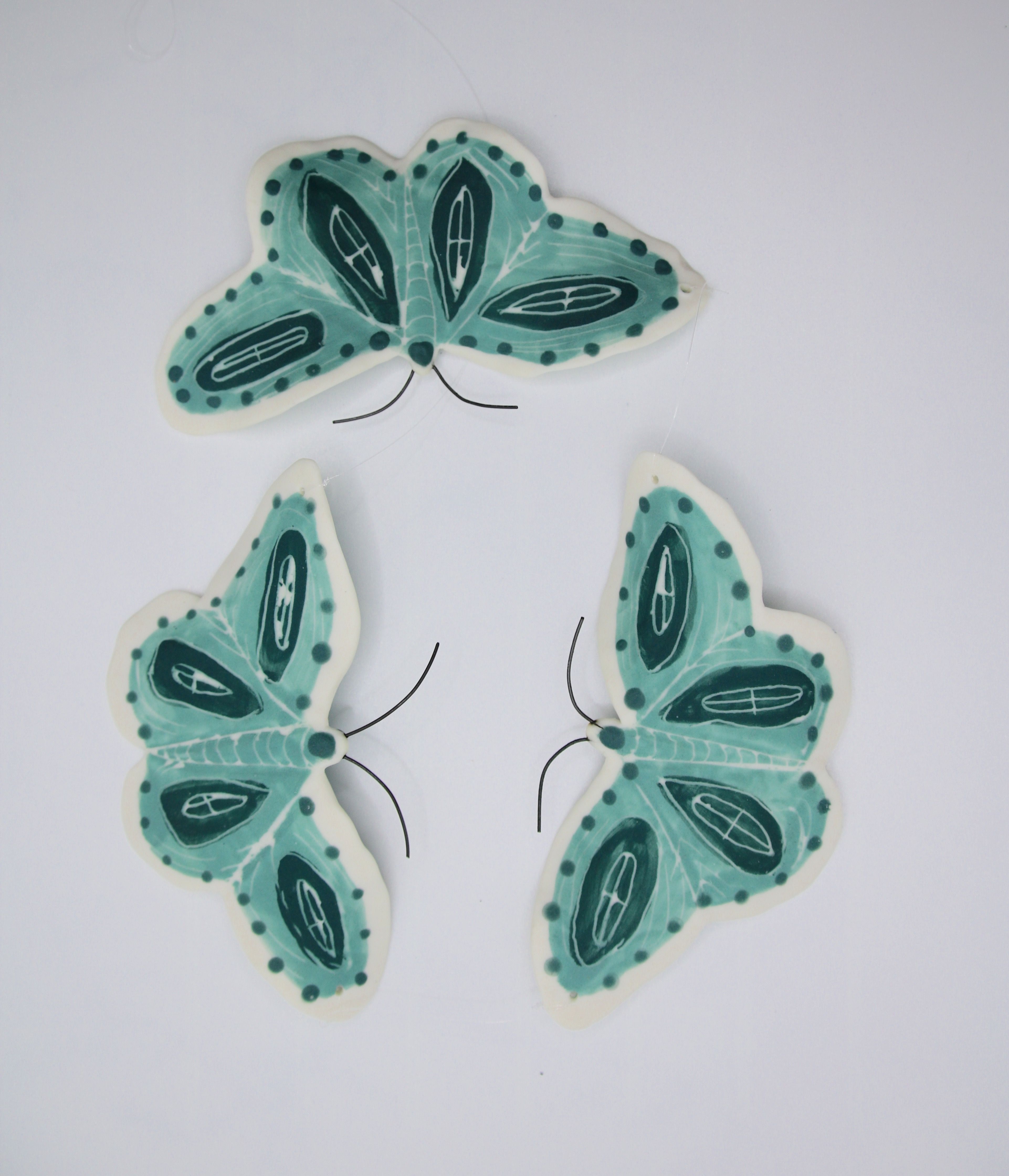 Double sided butterflly hanging